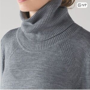 Sweat and savasana lululemon sweater size 4